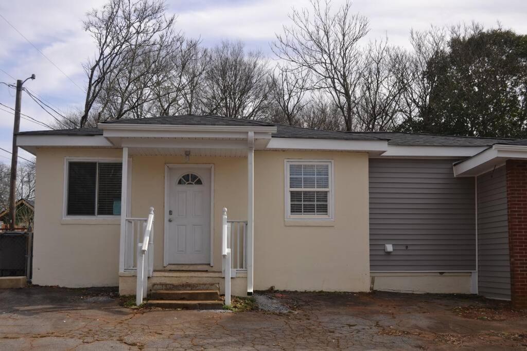Bright And Cozy Lighthouse Cottage In Greenville Sc Esterno foto